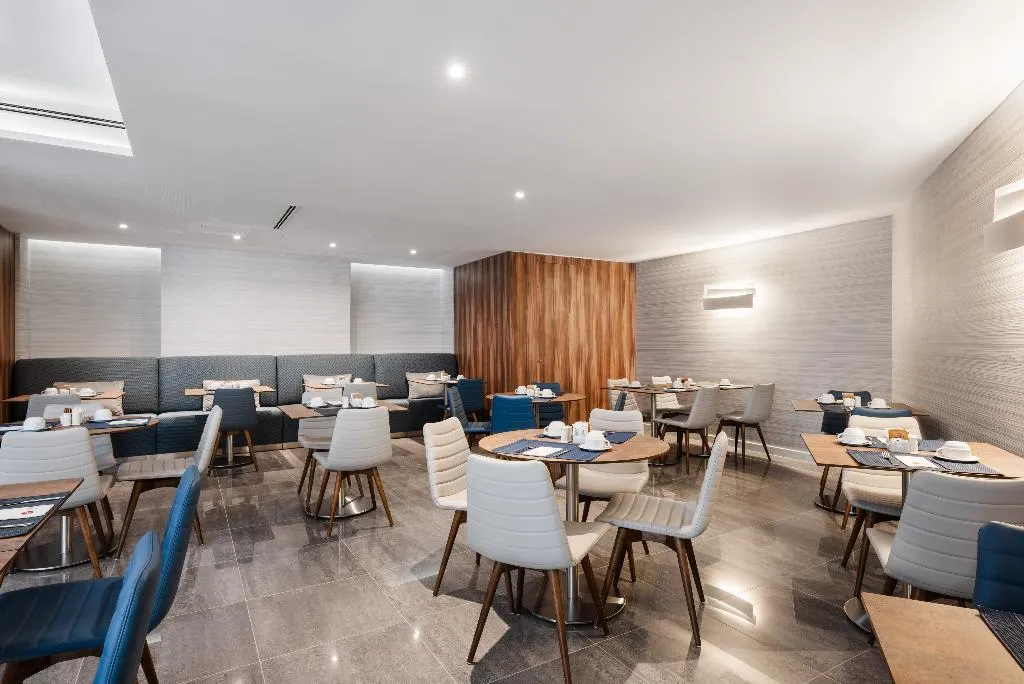 Restaurant, Dorma Saldanha, Lisbon