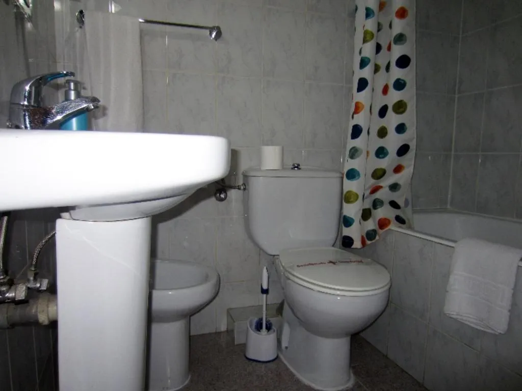 Room, CH Chelo, Madrid