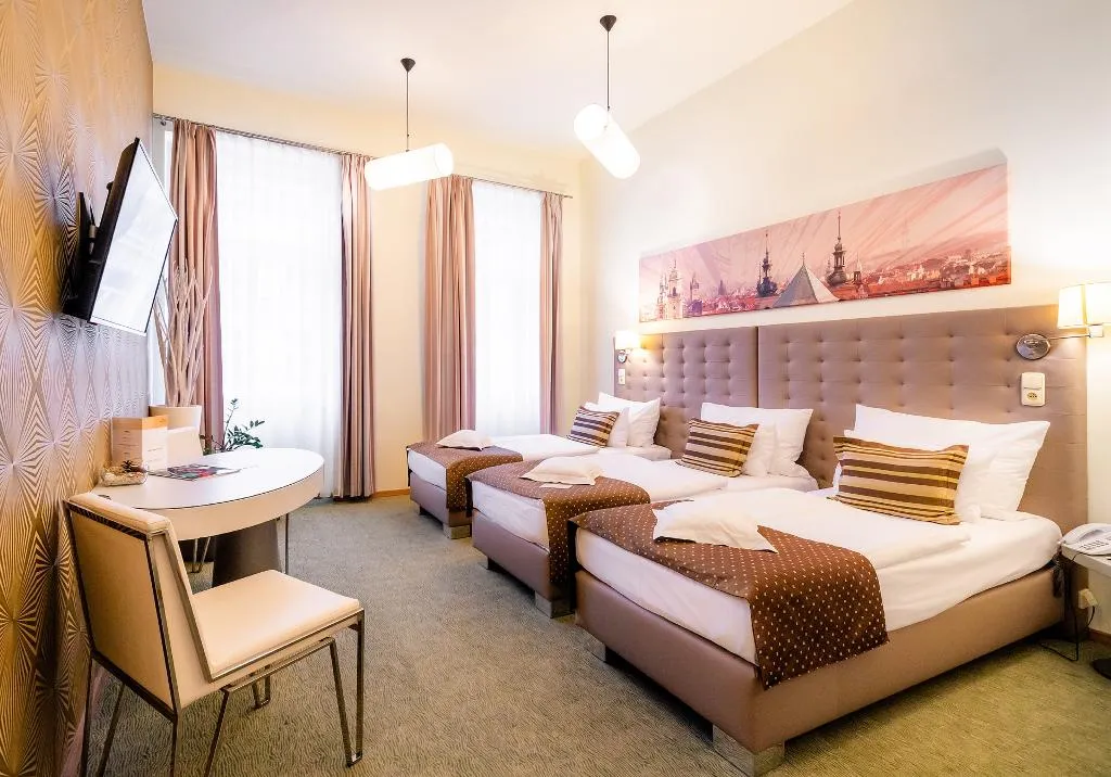 TRIPLE THREE BEDS Room, Grandium Hotel Prague, Prague