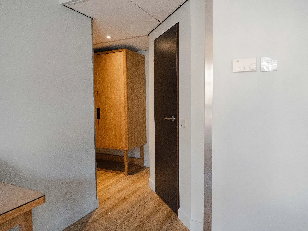 DOUBLE KING SIZE BED Room, Swissotel Amsterdam, Amsterdam