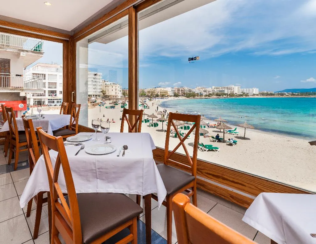 Restaurant, 07 Colombo, Majorca