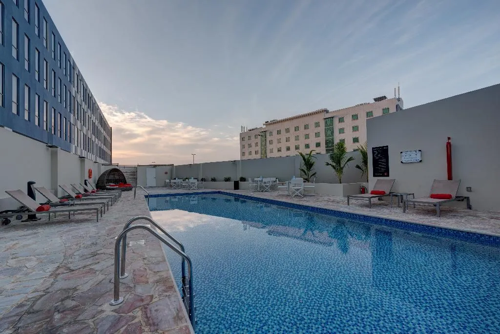 Pool, Delta Hotels By Marriott, Dubai Investment Park, Dubai
