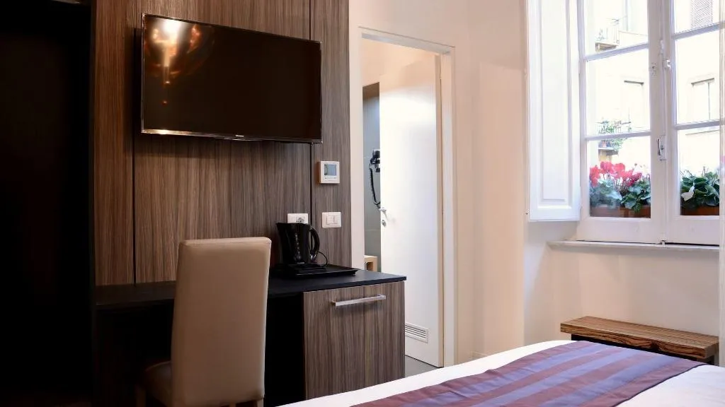 Room, Duomo Residence, Naples