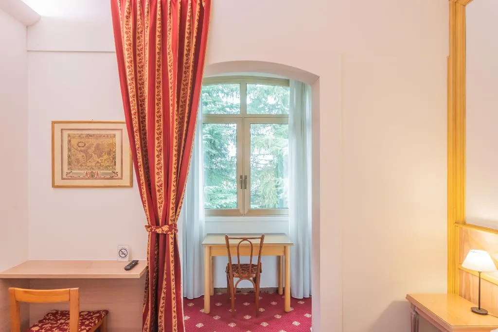 TRIPLE STANDARD Room, Polo, Milan