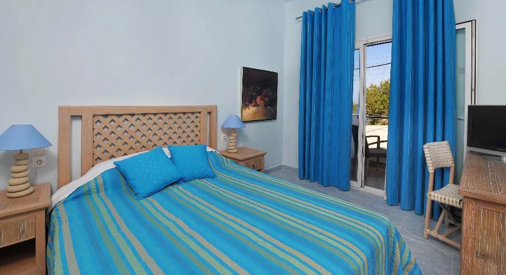 DOUBLE CLASSIC SEA VIEW Room, Alesahne Beach, Santorini
