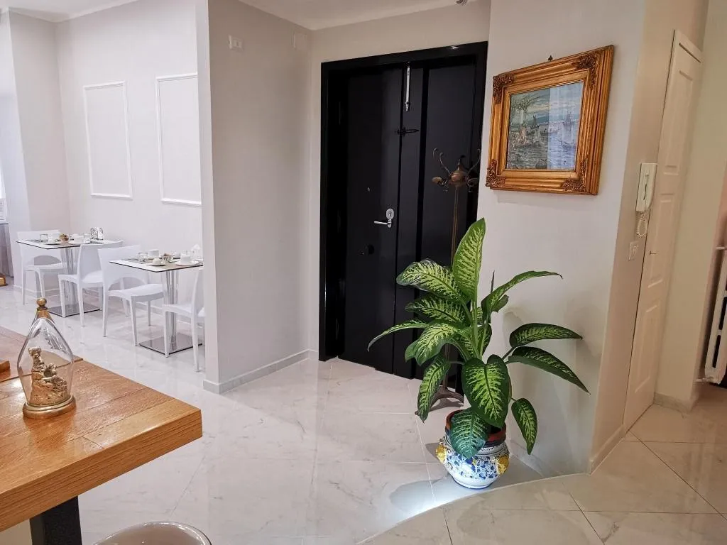 Restaurant, Residenza Borbonica, Naples