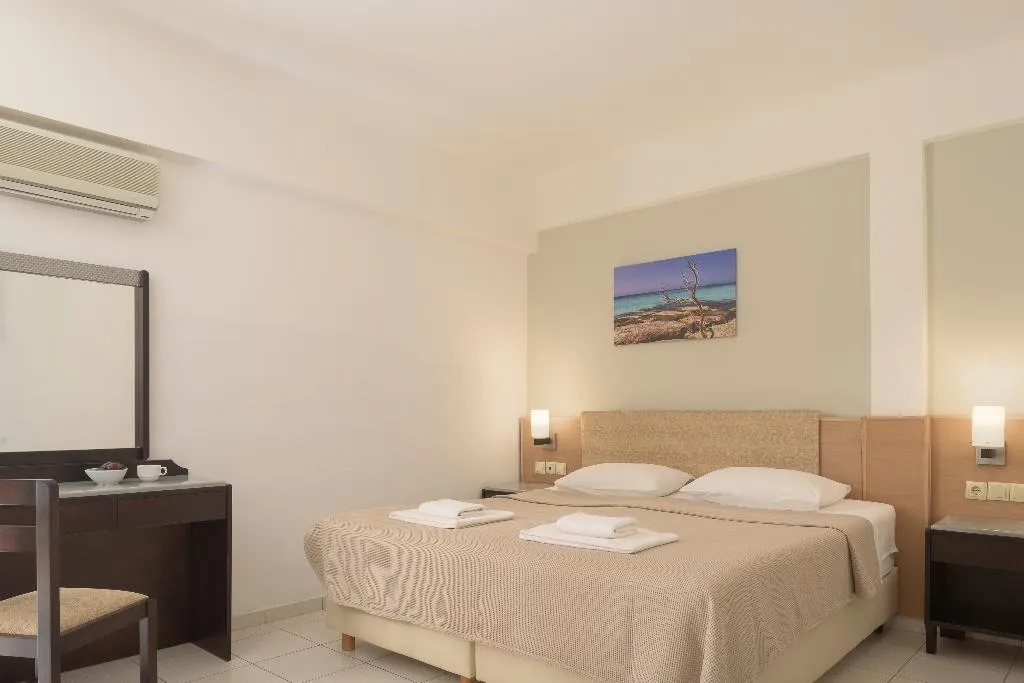 Double or Twin STANDARD Room, Sergios Hotel, Crete