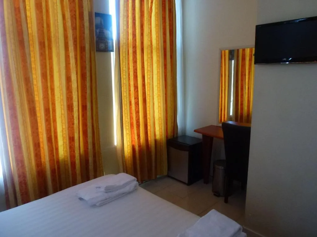 Room, Hotel Isis, Amsterdam