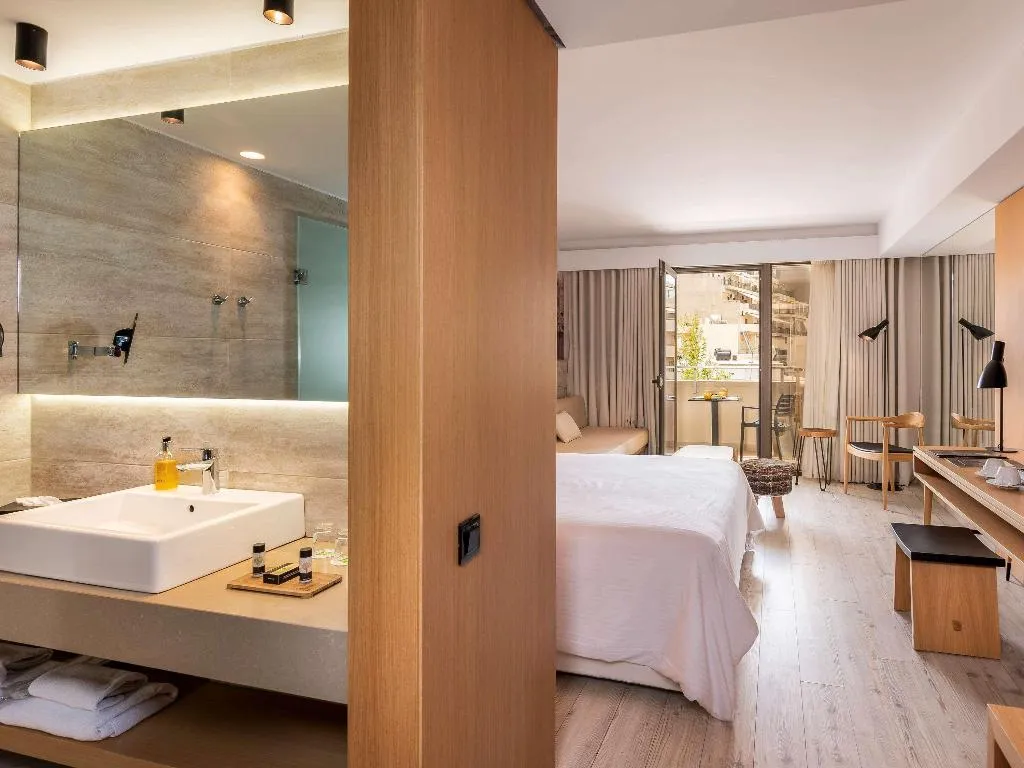 Double or Twin EXECUTIVE CITY VIEW Room, Ibis Styles Heraklion Central, Crete