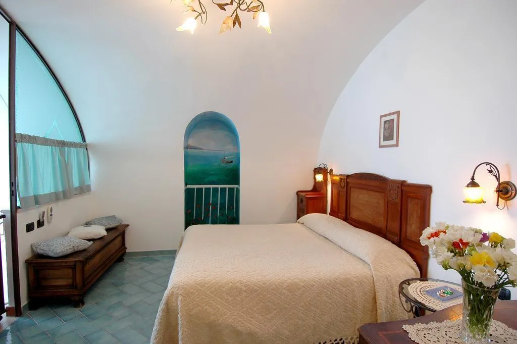 General view, Hotel La Ninfa, Naples