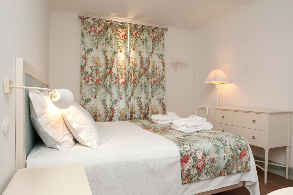 Double or Twin CLASSIC Room, Casa Palmela - Small Luxury Hotels & Villas, Lisbon