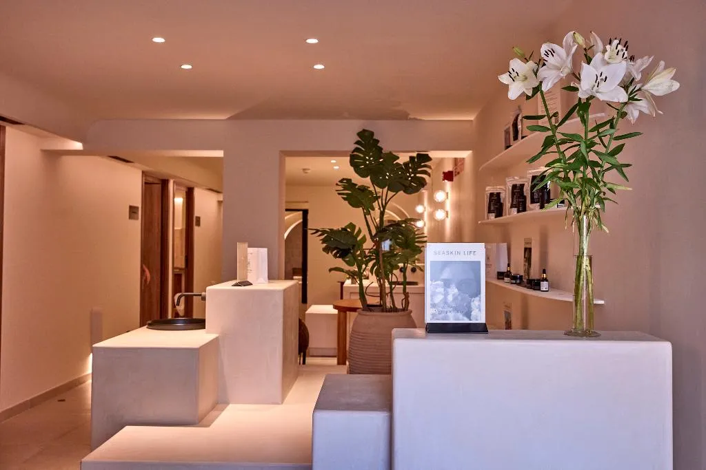 Sports and Entertainment, Purobeach Resort Santa Ponsa, Majorca