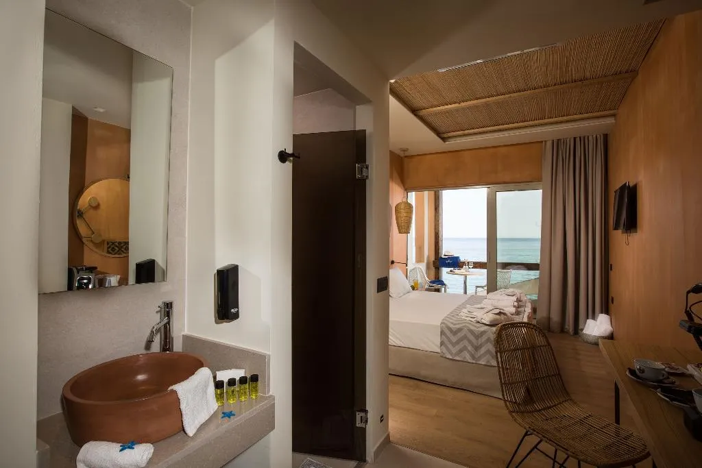 Double or Twin SUPERIOR SEA VIEW Room, Palmera Beach Hotel & Spa, Crete