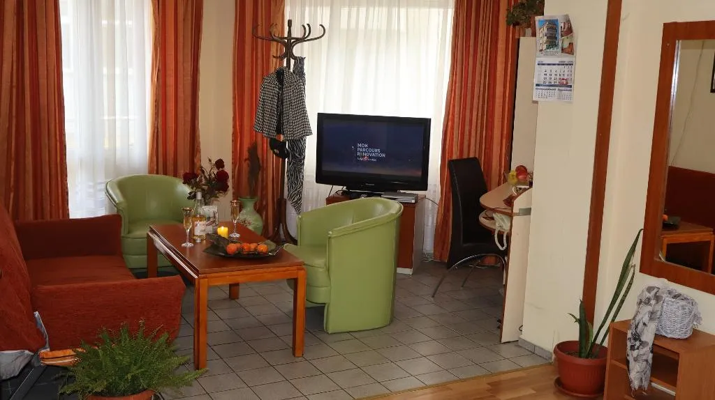 STUDIO STANDARD Room, Palitra, Varna