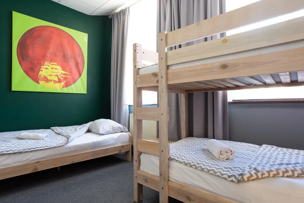 FAMILY ROOM CAPACITY 5 Room, Moon Hostel Gdansk, Gdansk