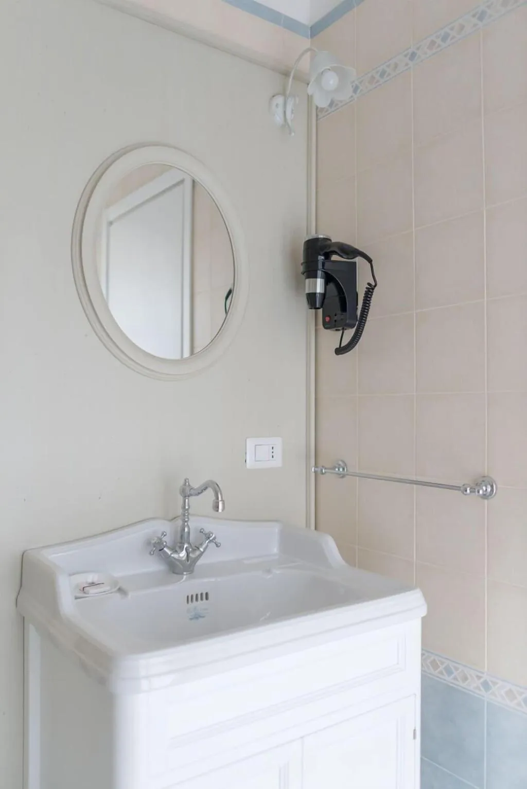 Room, Maison 39, Milan
