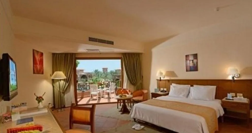 Room, Charmillion Gardens Aqua Park, Red Sea Riviera
