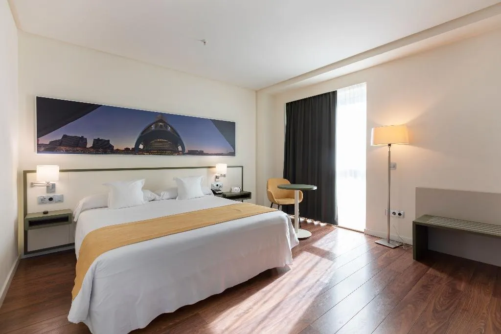 JUNIOR SUITE GRAND Room, Primus Valencia, Valencia