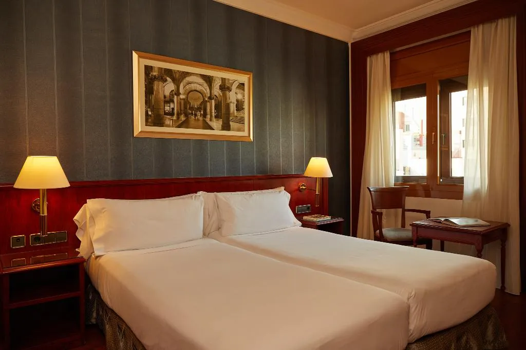 FAMILY ROOM WITH VIEWS Room, El Avenida Palace, Barcelona