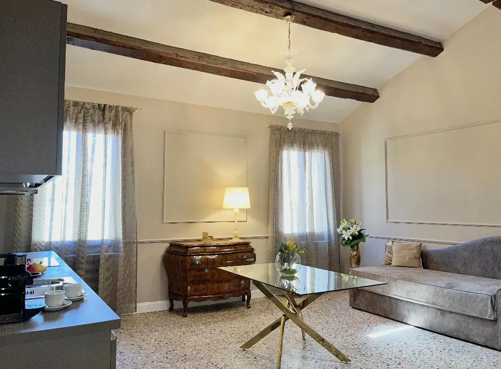 APARTMENT SUPERIOR GARDEN VIEW Room, San Vio Palace Luxury Apartments, Venice