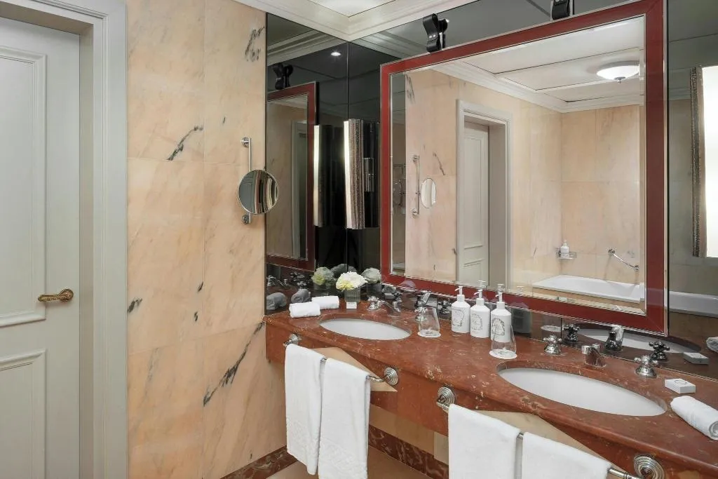 SUITE RIVER VIEW Room, The Westin Excelsior, Florence