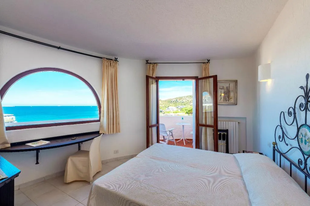 DOUBLE SEA VIEW Room, Punta Est, Olbia