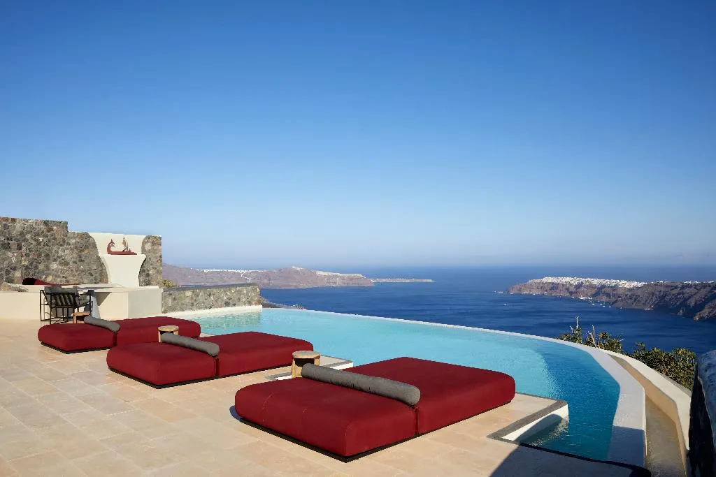 General view, White Pearl Cavalieri, Santorini