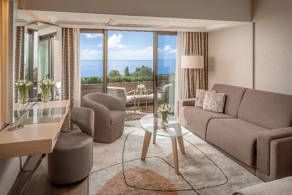 FAMILY ROOM SEA VIEW Room, Four Seasons Hotel, Cyprus