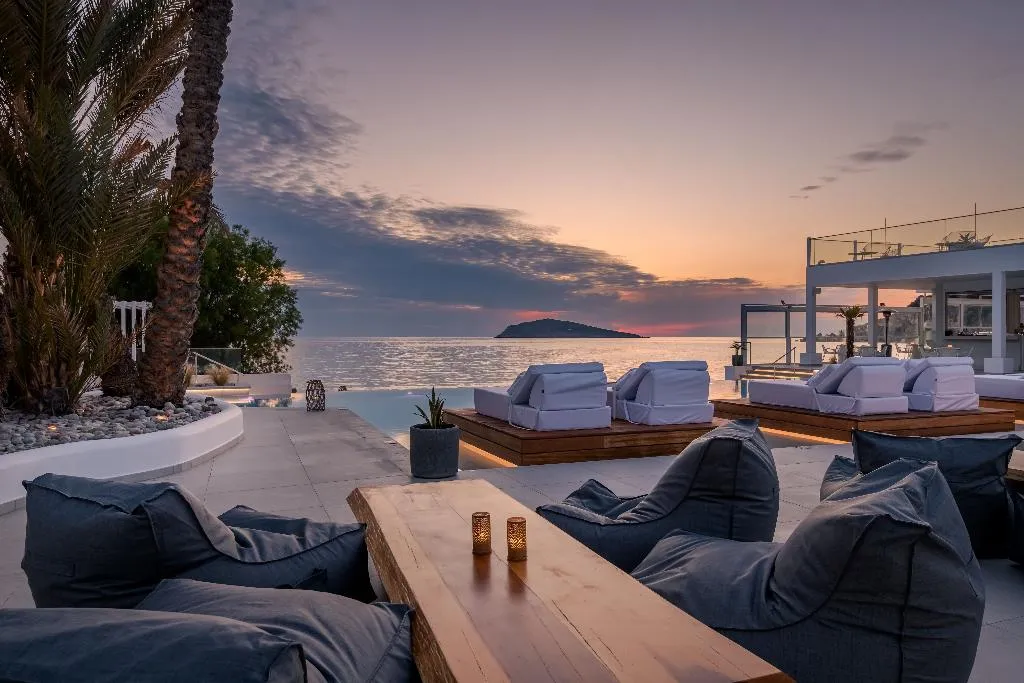 Terrace, Kantouni Beach Boutique Hotel, Crete