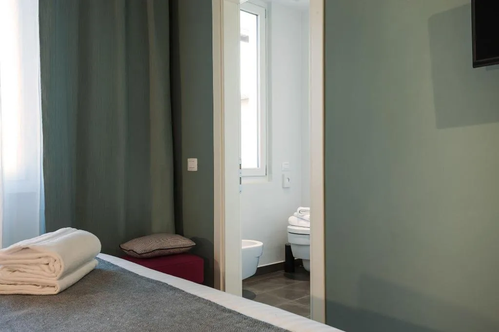 Room, B B Lorena Suites, Florence