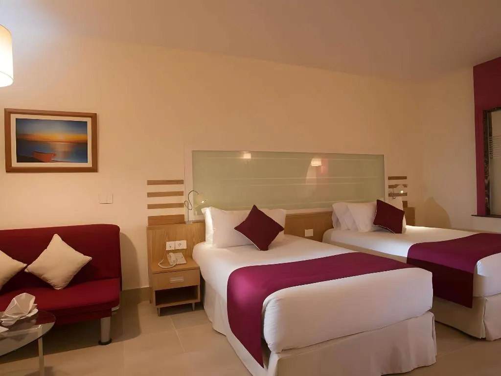 TWIN SUPERIOR POOL VIEW Room, Mercure Hurghada, Red Sea Riviera