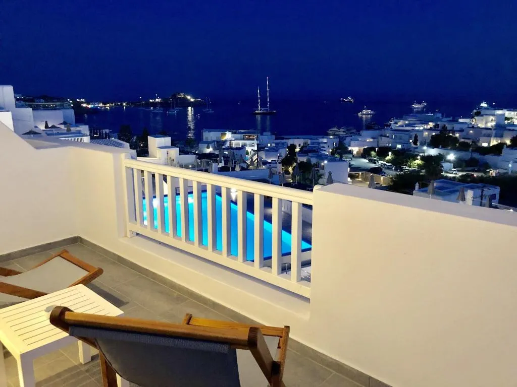 QUADRUPLE DELUXE SEA VIEW Room, The George Hotel, Mykonos