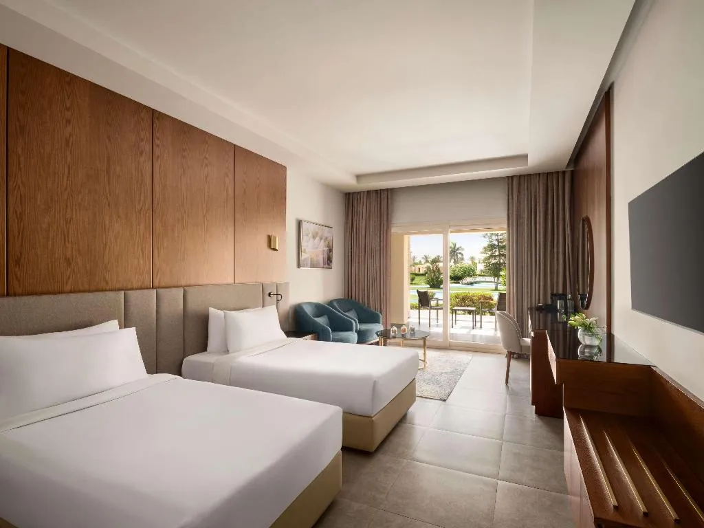 SUITE EXECUTIVE Room, Movenpick Cairo Media City, Cairo