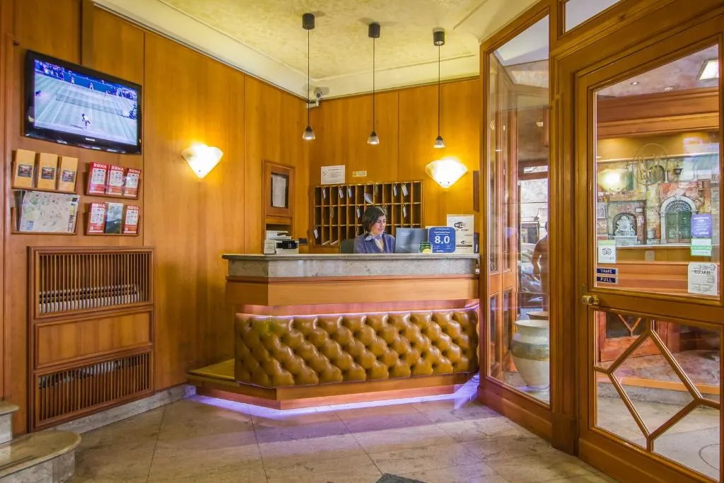 Lobby, Verona Rome, Rome
