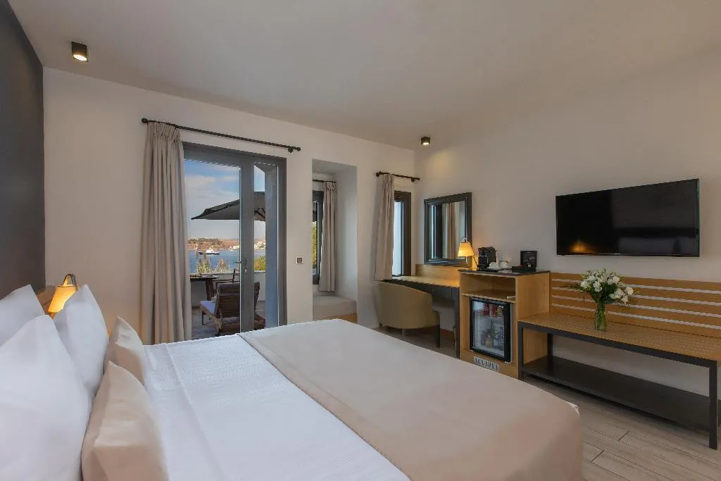 DOUBLE DELUXE SEA VIEW WITH BALCONY Room, Senses Hotel Bodrum, Bodrum