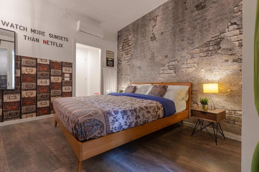 Room, Code Rooms, Florence