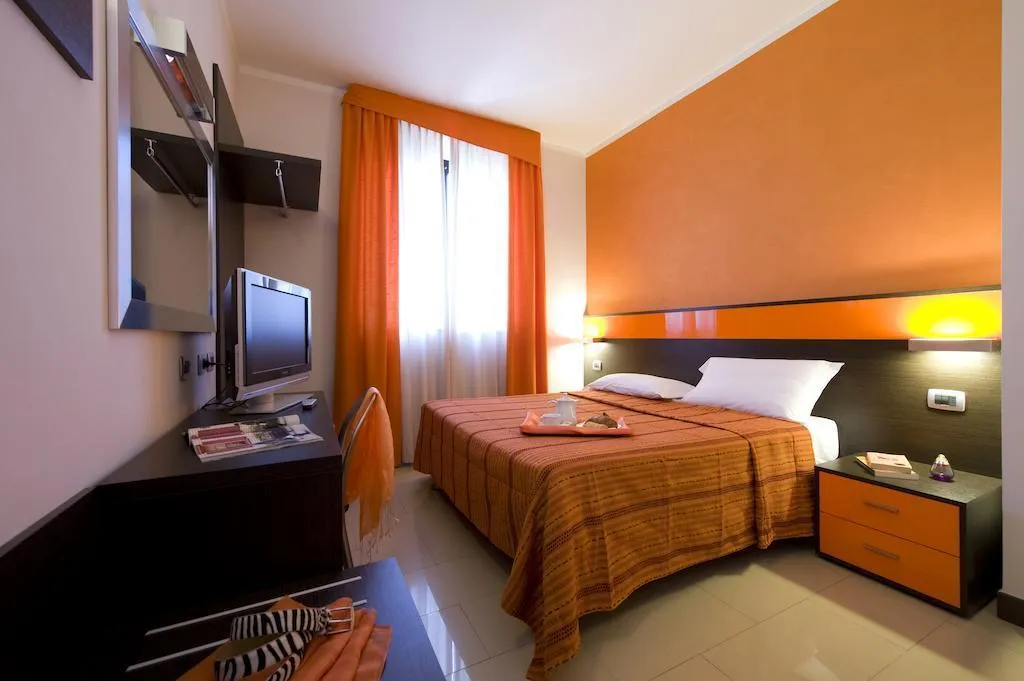 General view, Hotel Ideale, Milan