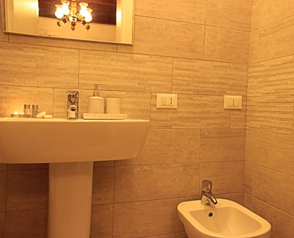 Room, B&B Villa Grimani, Venice