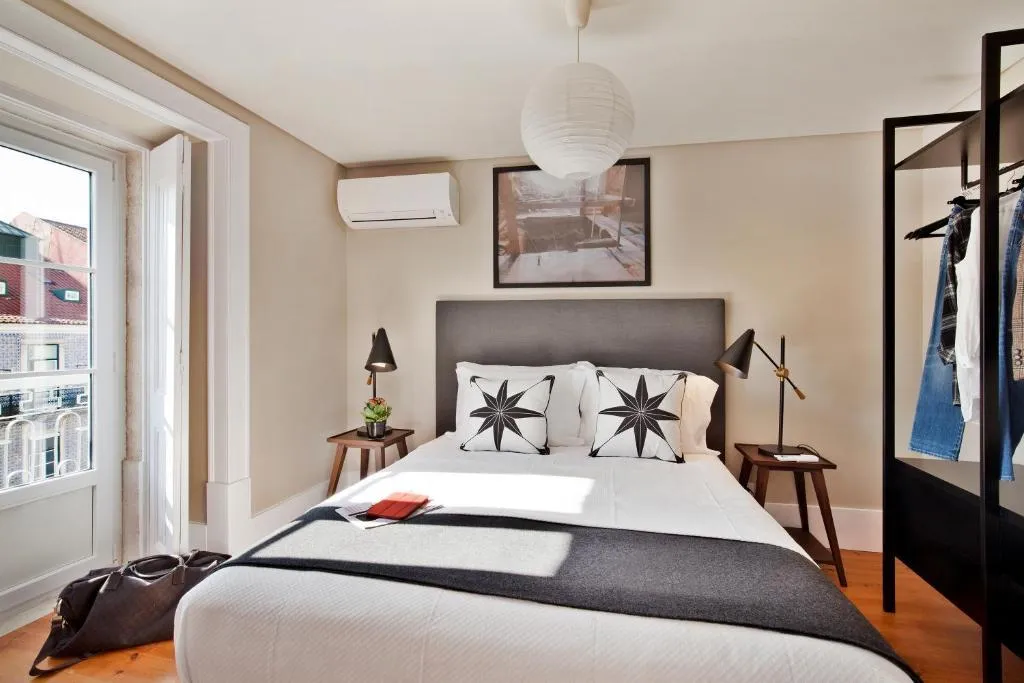 APARTMENT TWO BEDROOMS Room, Lisbon Five Stars Apartments Bica 246, Lisbon