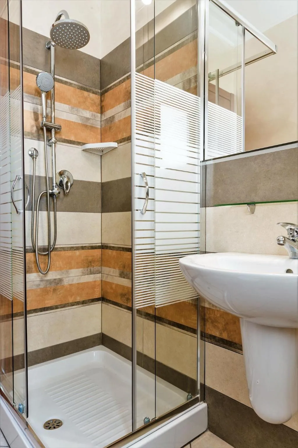 Room, La Piazzetta Guest House, Olbia