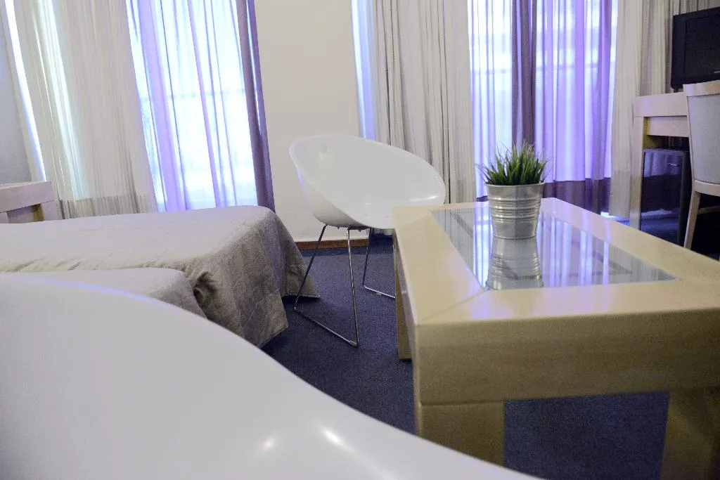 Room, Dorian Inn Sure Hotel Collection by Best Western, Athens