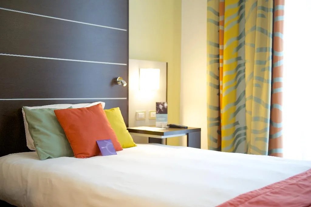 DOUBLE STANDARD Room, Mercure Napoli Centro Angioino, Naples
