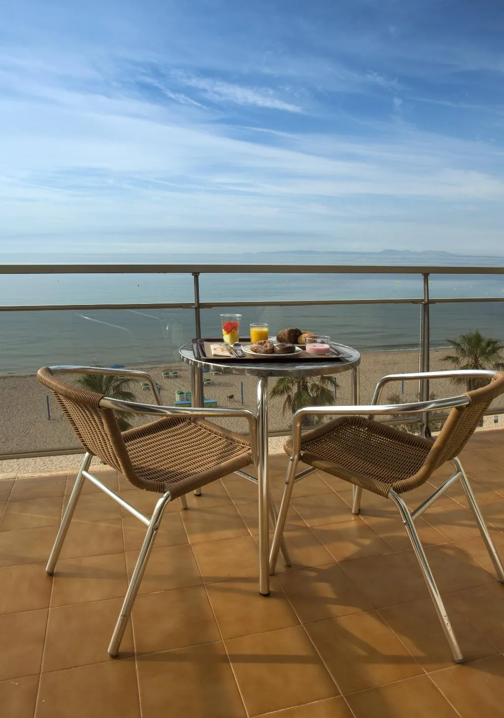 DOUBLE POOL VIEW Room, Hotel Monterrey Roses by Pierre & Vacances, Costa Brava