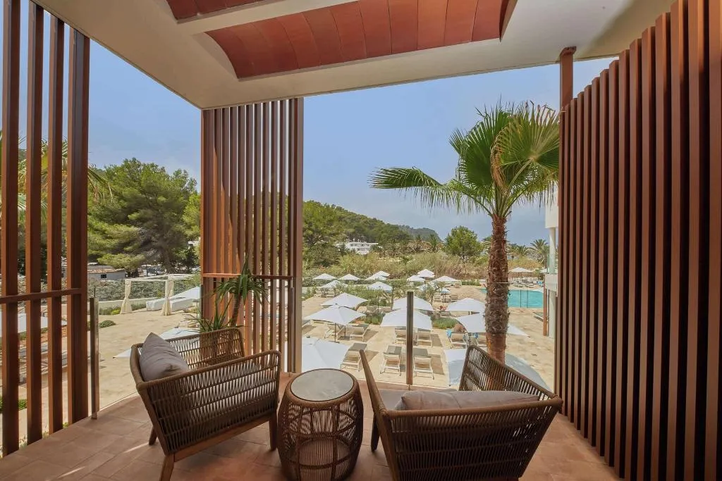Room, Cala San Miguel Ibiza Res, Curio Colllec by Hilton, Ibiza