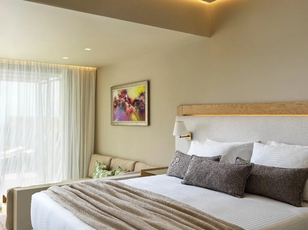 JUNIOR SUITE WITH PRIVATE POOL Room, Celestial All Suites, Kefallinia