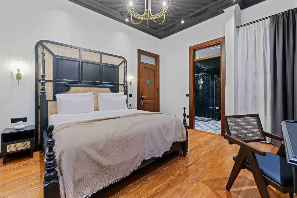 Room SUPERIOR WITH DOUBLE BED Room, Belmondo Suites Old Town Antalya, Antalya