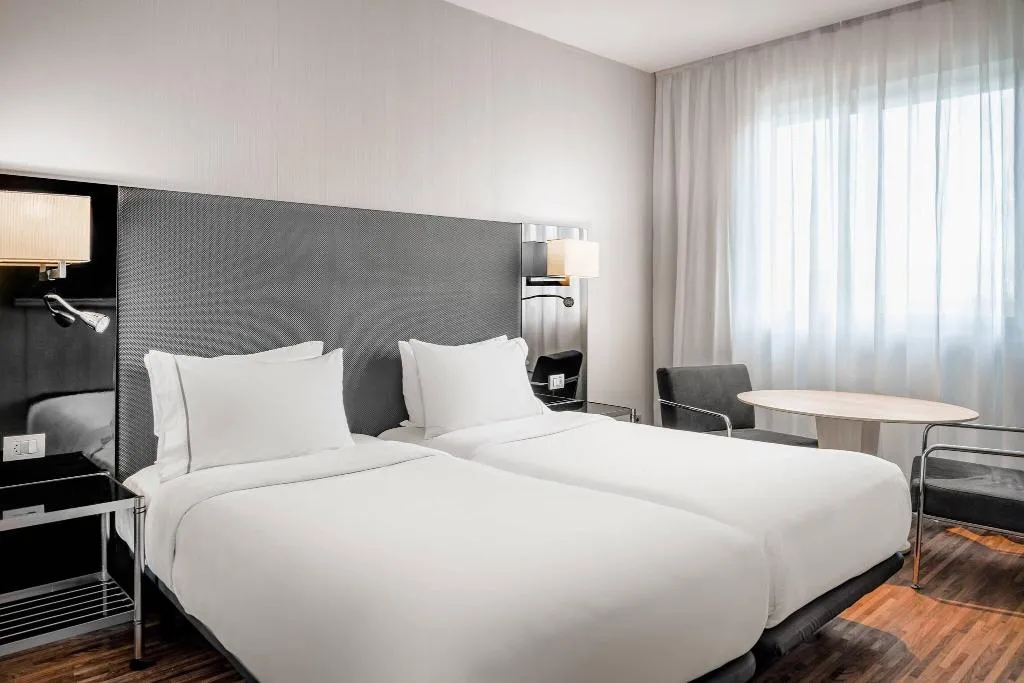 Room, AC Madrid Feria, Madrid