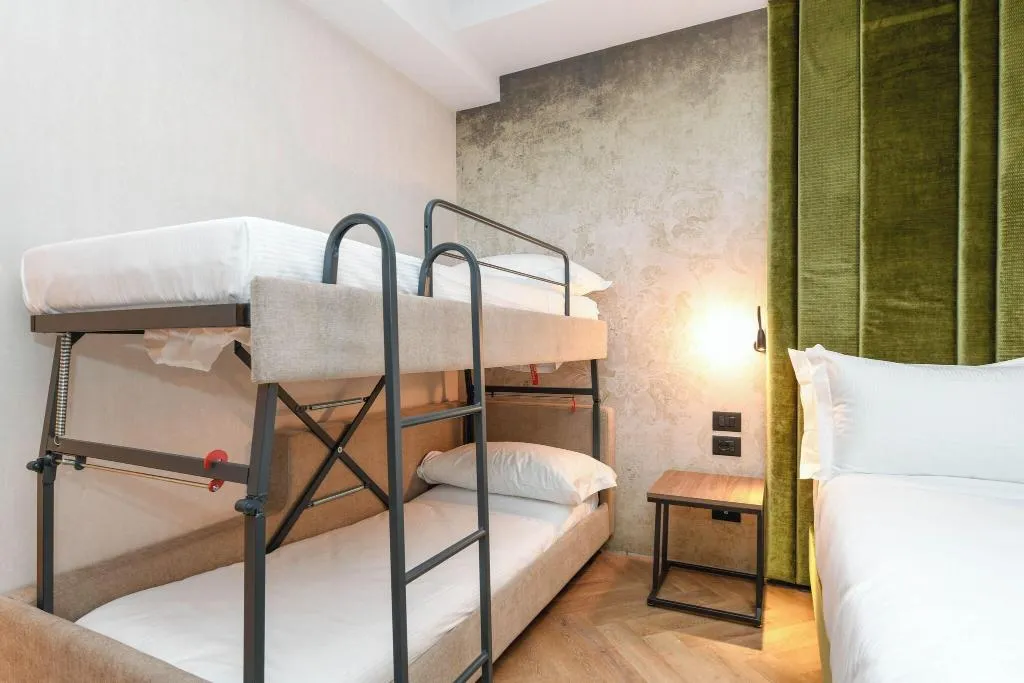 QUADRUPLE SUPERIOR Room, Palazzo Santo Spirito, Milan