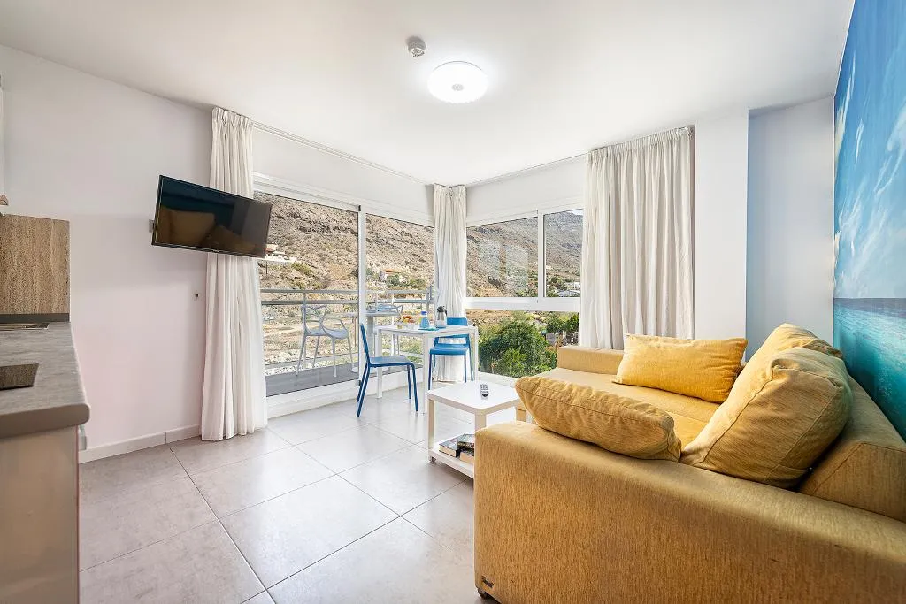 APARTMENT DELUXE ONE BED Room, Sol Mogán Suites, Gran Canaria