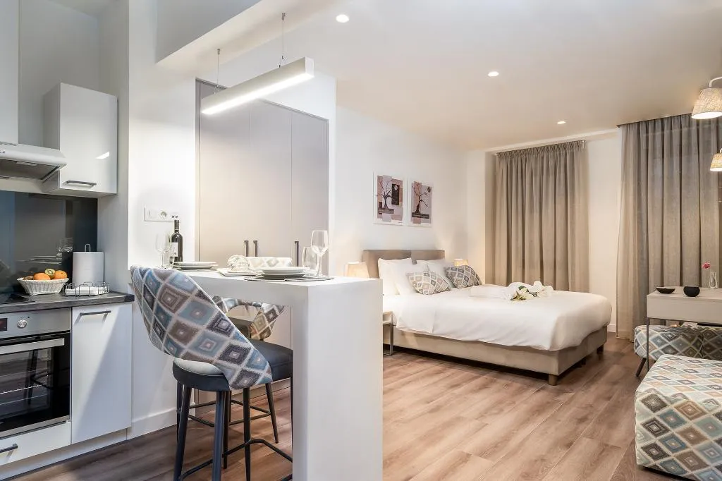 DOUBLE STANDARD Room, The Urban Nest Athens - Suites & Apartments, Athens